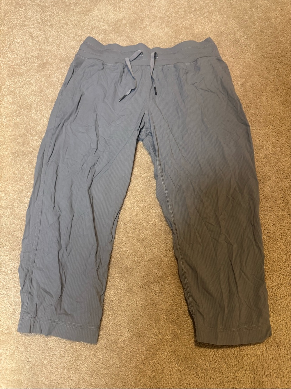 Lululemon Gray Lightweight Drawstring Cropped Pants